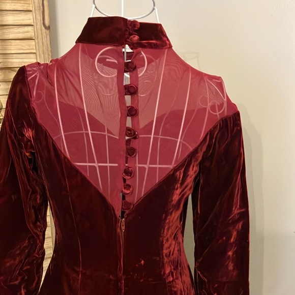 Stunning Vintage 90’s Burgundy Velvet Long Sleeve Mock Neck Gown Gothic Sz Small - Picture 13 of 15
